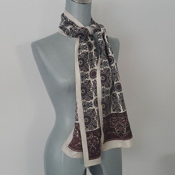 Ginnie Johansen | Silk Skarf - Picture 5 of 8